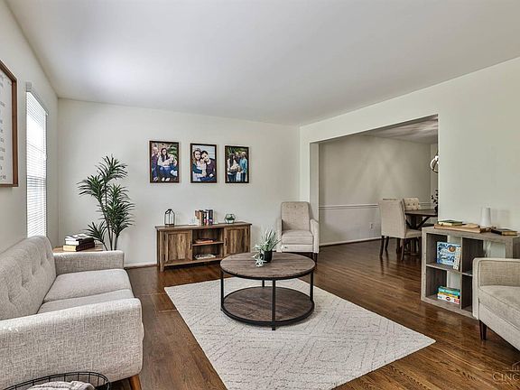 5th image of 9811 Blackbird Pl