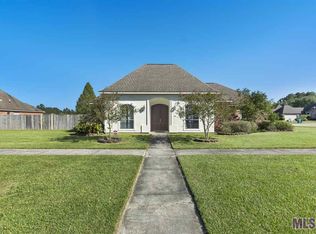 12691 Lake Terrace Dr, Walker, LA 70785