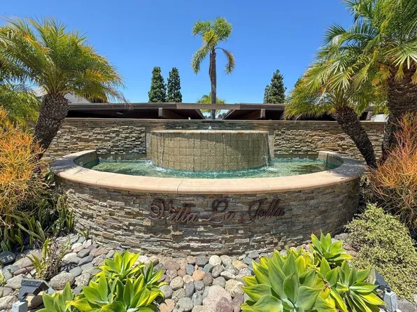 8660 Via Mallorca APT D, La Jolla, CA 92037