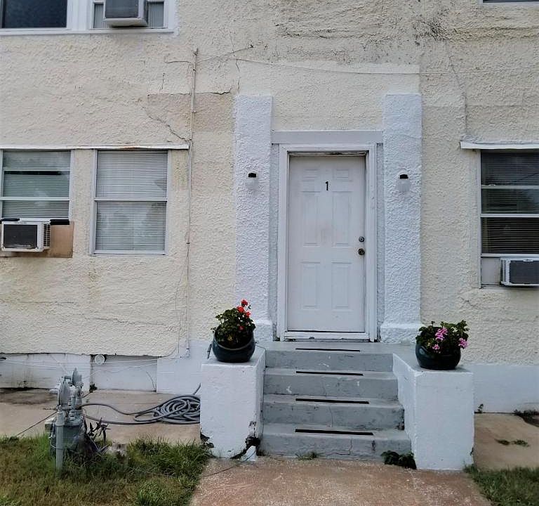 2nd image of 319 5th Ave APT 5