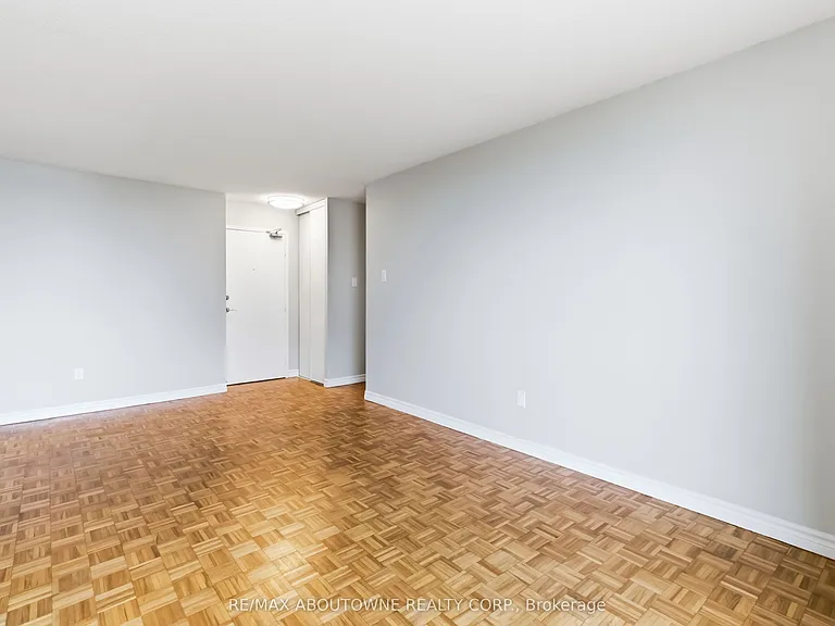 60 Park Ave #1003 — Photo 9
