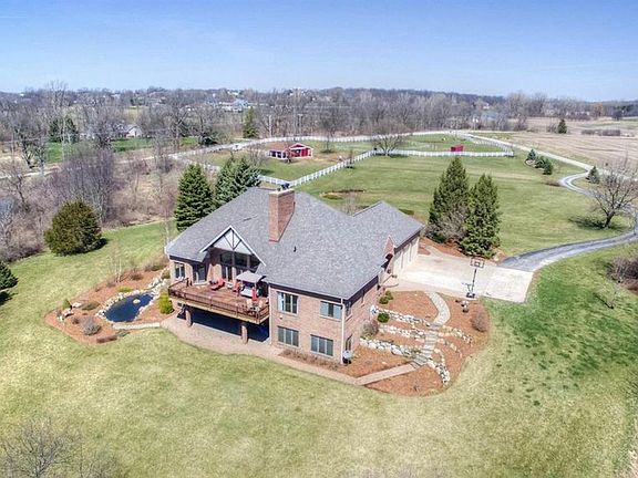 4th image of 4997 Looking Glass Ln