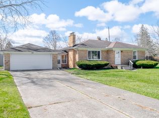 1147 Roman Dr, Flint, MI 48507