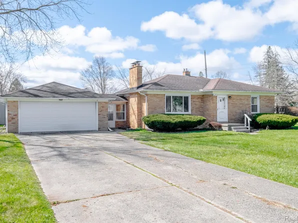 1147 Roman Dr, Flint, MI 48507