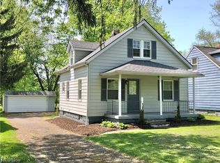 7474 Macedonia Rd, Bedford, OH 44146