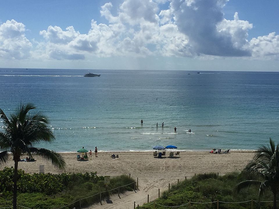 Beach View & Direct Access from Pool Deck
