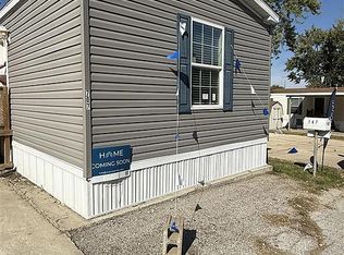 707 7th St, Bloomington, IL 61704