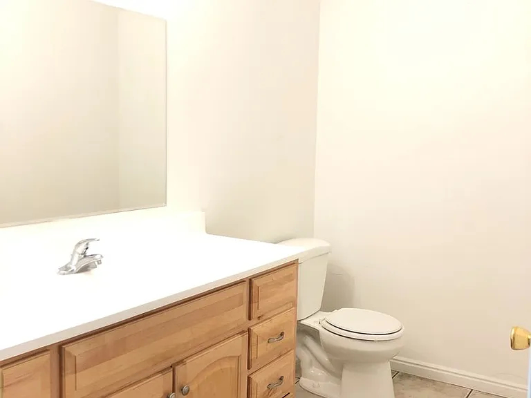 2574 W Robin Rd — Photo 9