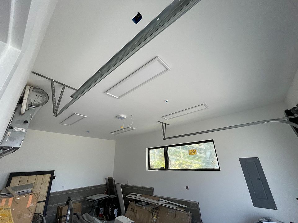 GARAGE UNDER CONSTRUCTION