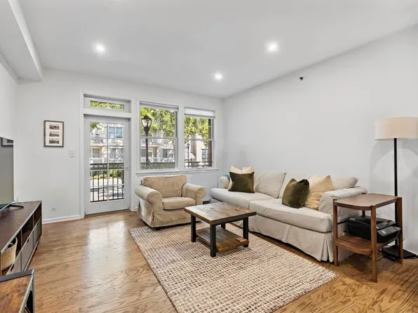 4 Constellation Place image 3 of 32