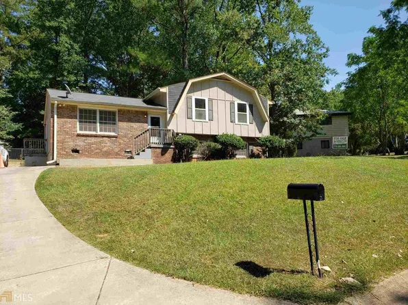 6888 Stratton Cir, Morrow, GA 30260