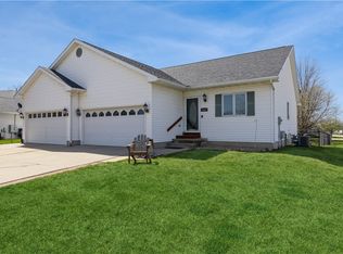 625 SE Kensington Rd, Ankeny, IA 50021