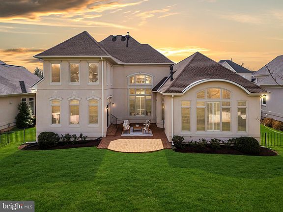 2nd image of 43576 Jackson Hole Cir