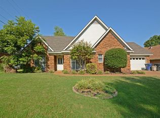 4549 Pinegate Dr, Memphis, TN 38125
