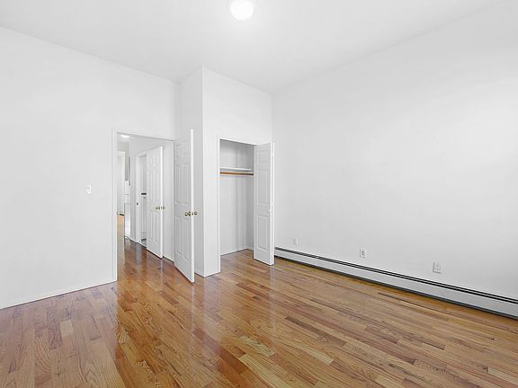 5th image of 301 Stanhope St APT 3L