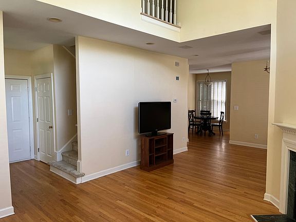 1st floor living room