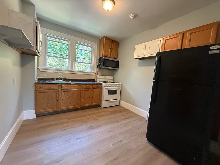 191 Ontario St #2R — Photo 3