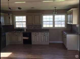 907 Houston Dr, Seymour, TN 37865