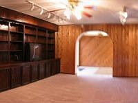 2nd image of 7681 Chantilly Cir