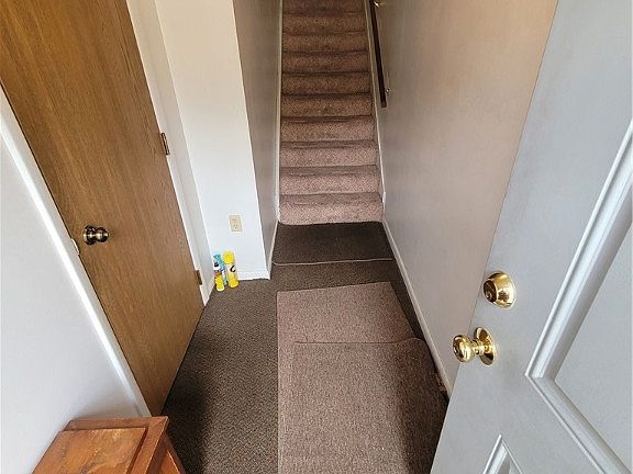 4th image of 501 Tyler Dr