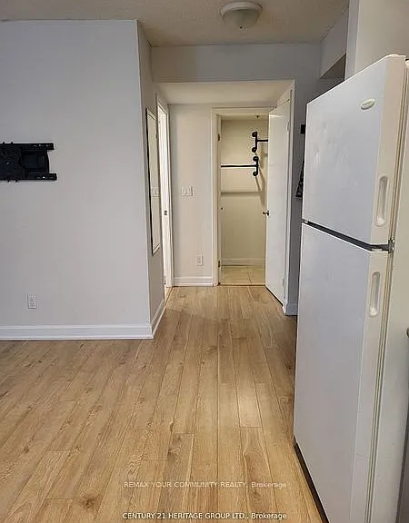 210 Victoria St #608 — Photo 5
