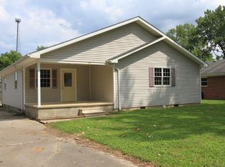 121 Stutsman Dr, Greenfield, IN 46140