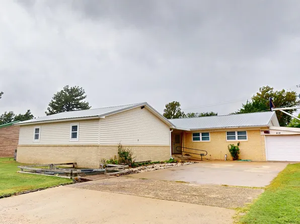 816 Missouri Dr, Laverne, OK 73848