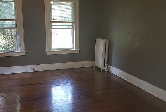 2nd image of 378 Meeker St