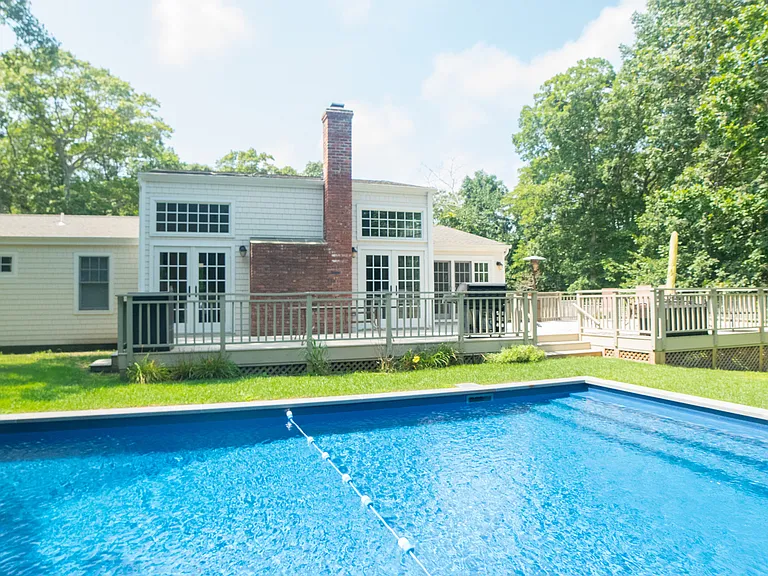 30 Fox Hunt Ln — Photo 2