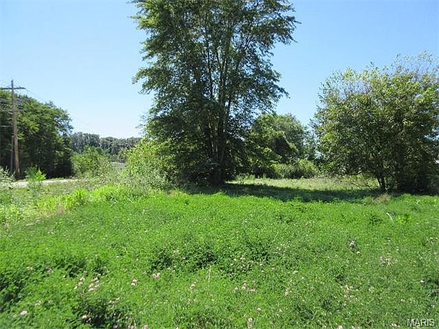 2nd image of 2022 Orchard Ave