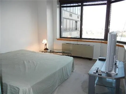 Rented by Oxford Property Group | media 5