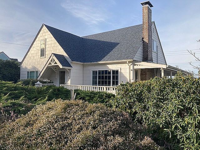 1st image of 525 Elm Ave