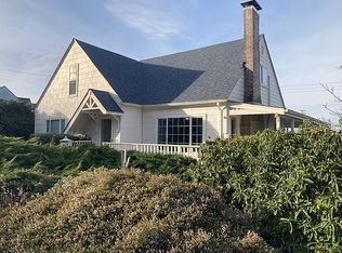 525 Elm Ave, Reedsport, OR 97467