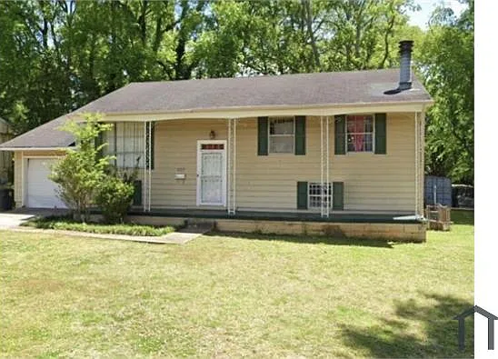937 Ann St — Photo 1