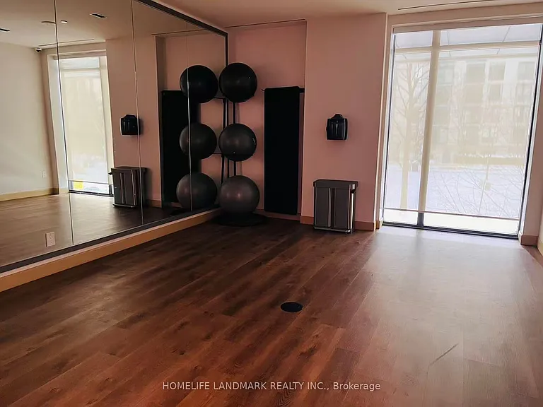65 Mutual St #704 — Photo 19