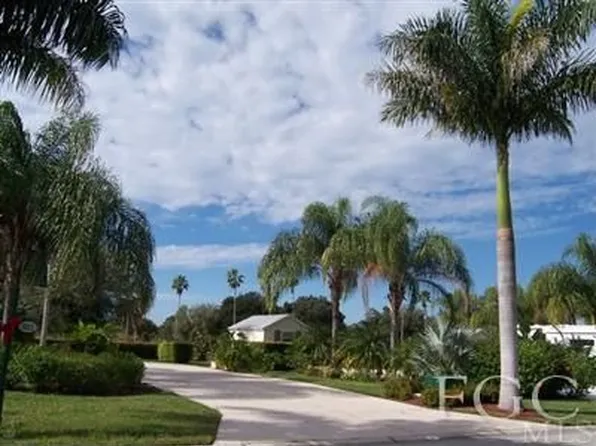 3015 W Riverbend Resort Blvd, Labelle, FL 33935