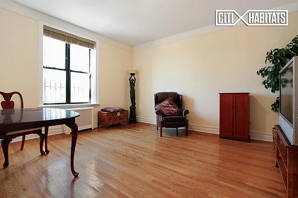 Sold by Citi Habitats | media 9
