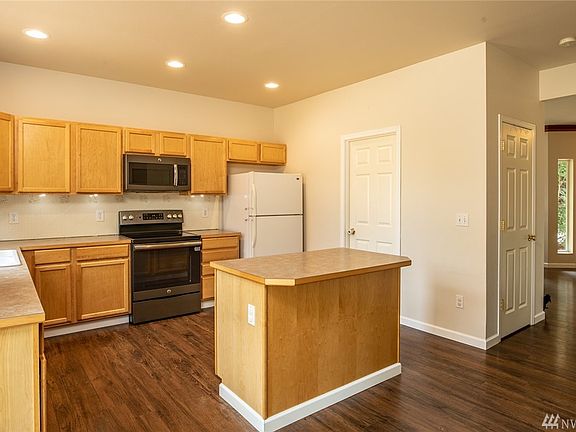 4th image of 35606 52nd Ave S