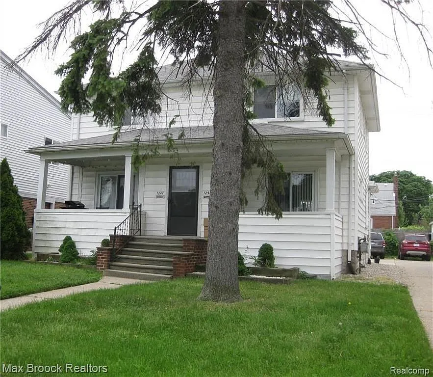 2 bed, 1.0 bath, 1013 sqft, $1,550 — Photo 1