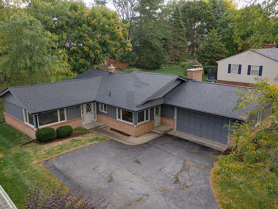 1st image of 5904 Clarendon Dr