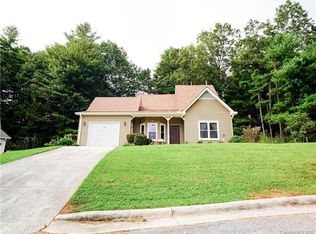 280 Fox Cross Dr, Brevard, NC 28712