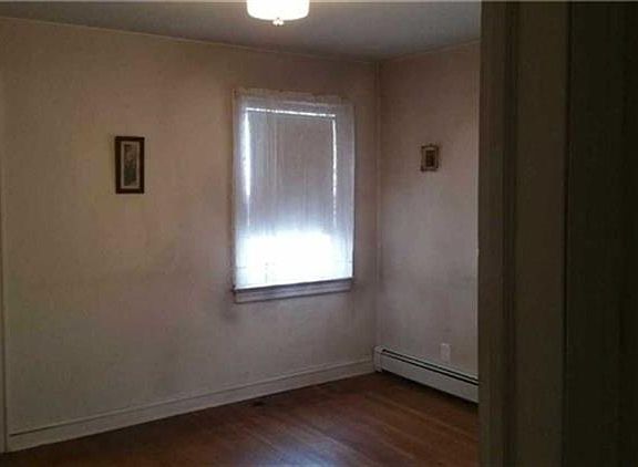 5th image of 766 Grand Terrace Ave