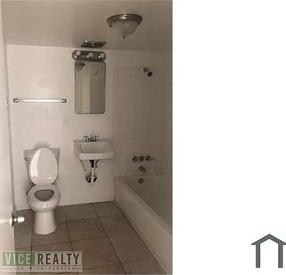 3rd image of 2030 Sunrise Ave #6