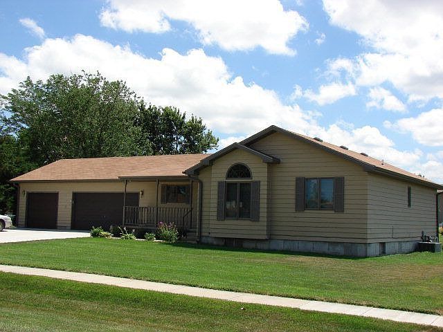 1st image of 4111 Driftwood Dr