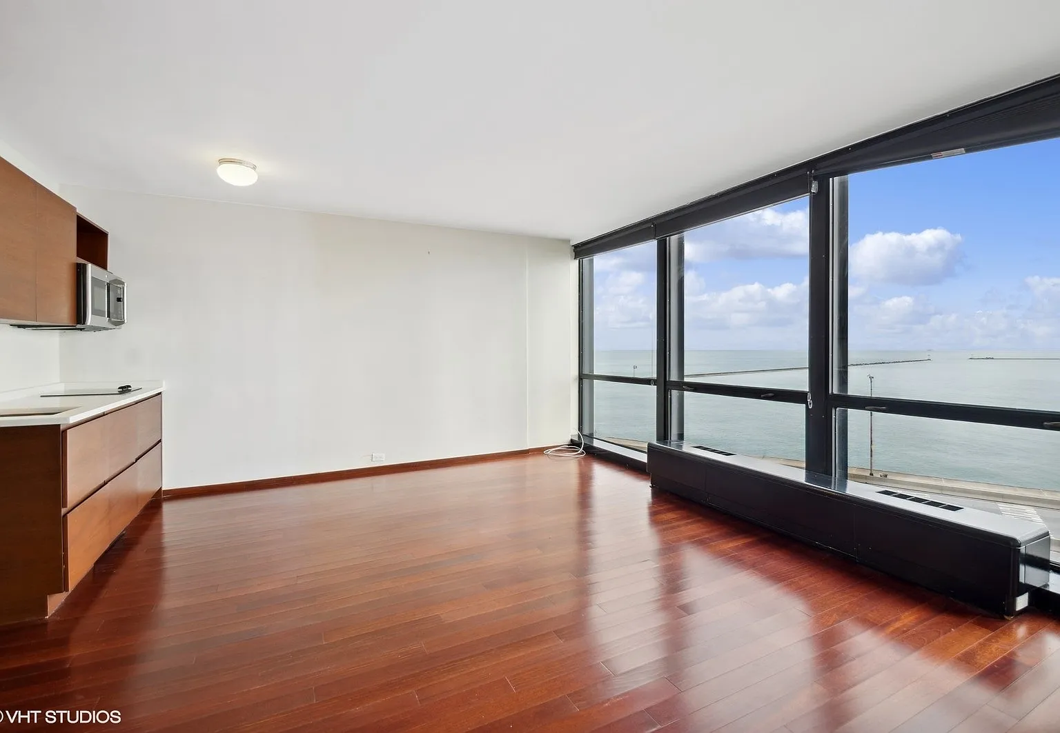 Studio, 500 sqft, $1,950 — Photo 3