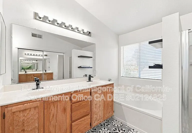 8742 Weeping Birch Ln — Photo 11