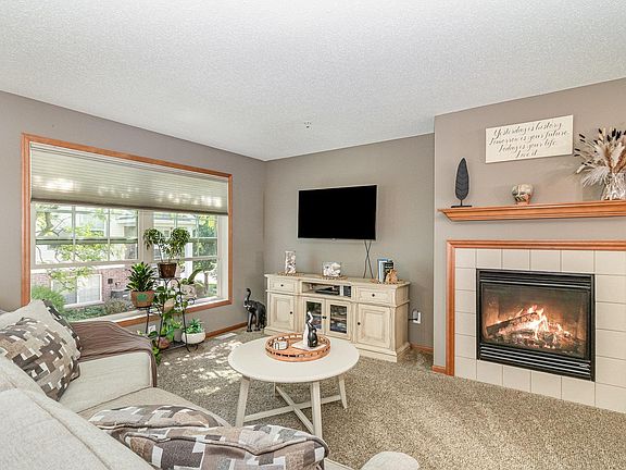 2nd image of 920 Ledgestone Dr