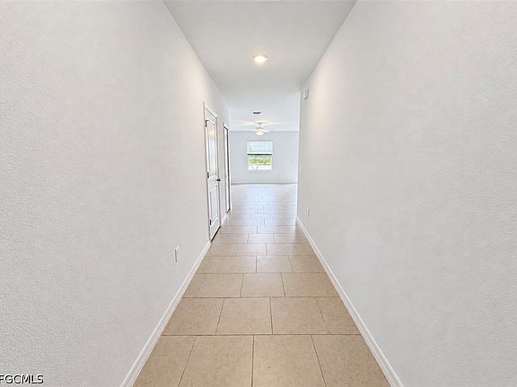 2nd image of 16042 Palos Verdes St