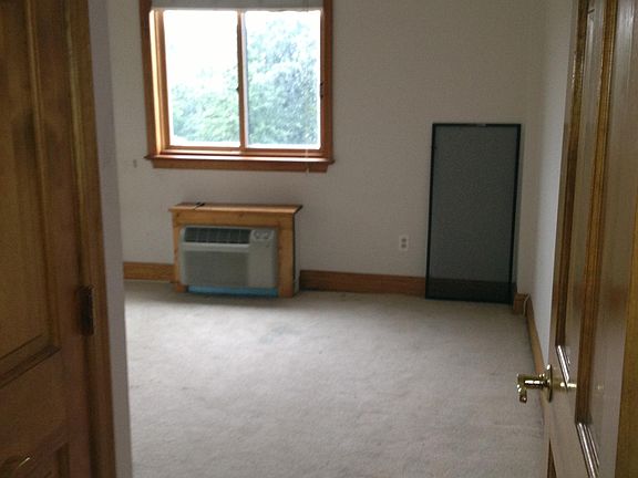 4th image of 27000 Valley Run Dr