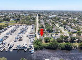 105 NW 7th Ct, Deerfield Beach, FL 33441
